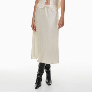 NWT Aritzia Wilfred Piano Skirt in Light Birch